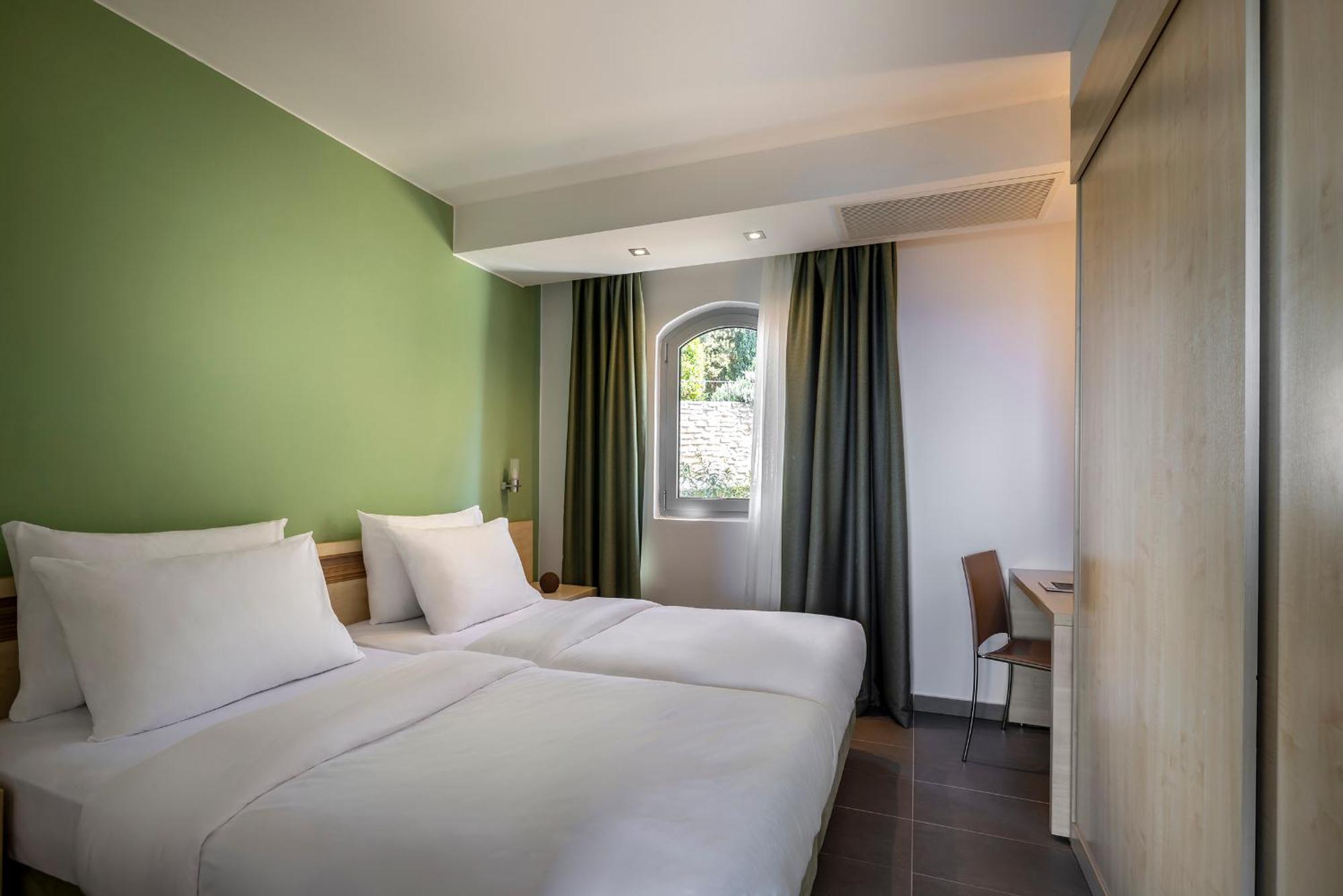 Maistra Select Belvedere Resort Vrsar Bagian luar foto