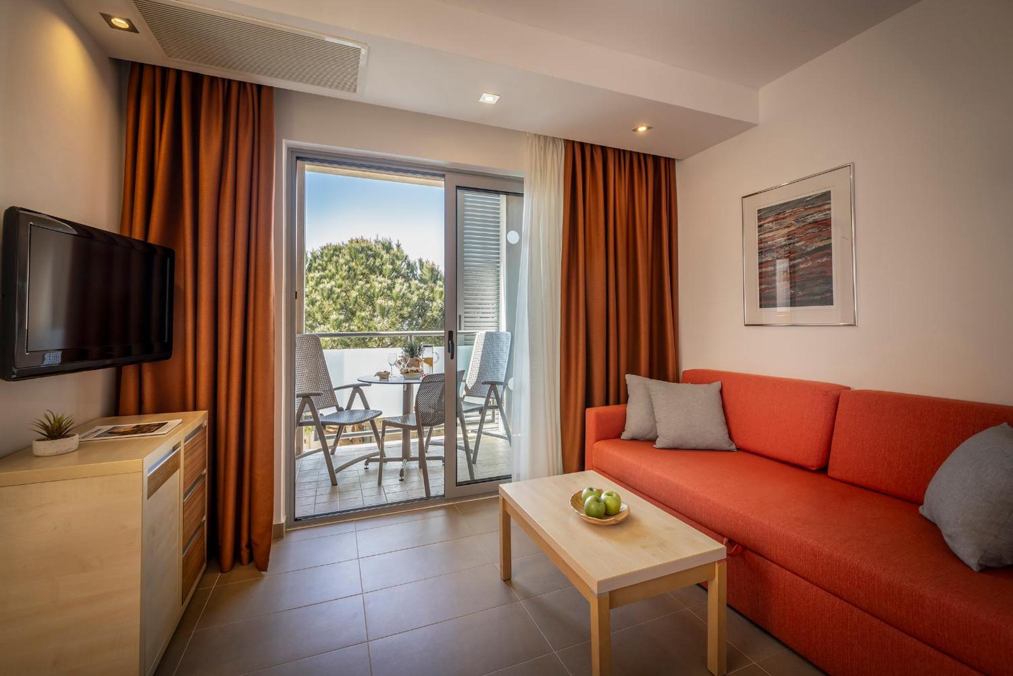 Maistra Select Belvedere Resort Vrsar Bagian luar foto